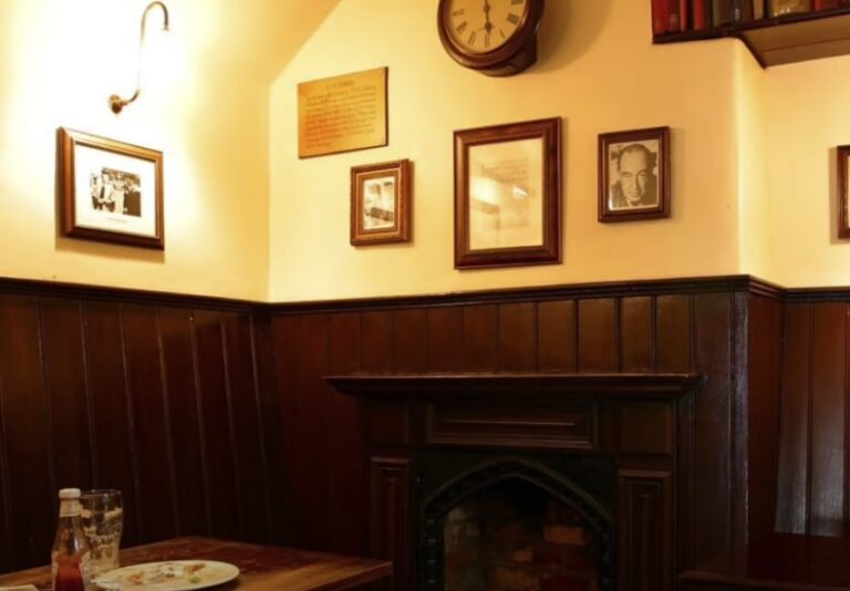 The Legendary Pub Where Tolkien and Lewis Met: A Journey into Literary History